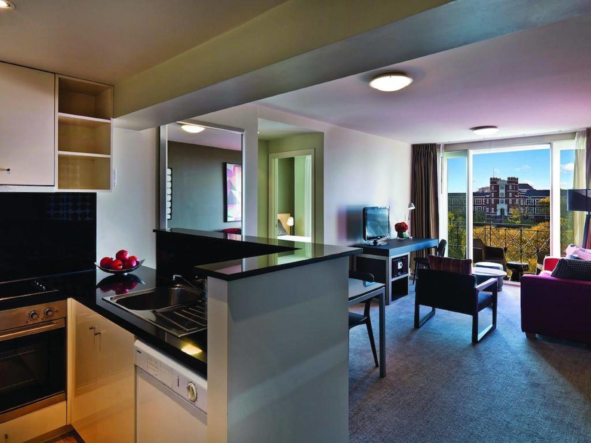 Adina Apartment Hotel South Yarra Melbourne Buitenkant foto